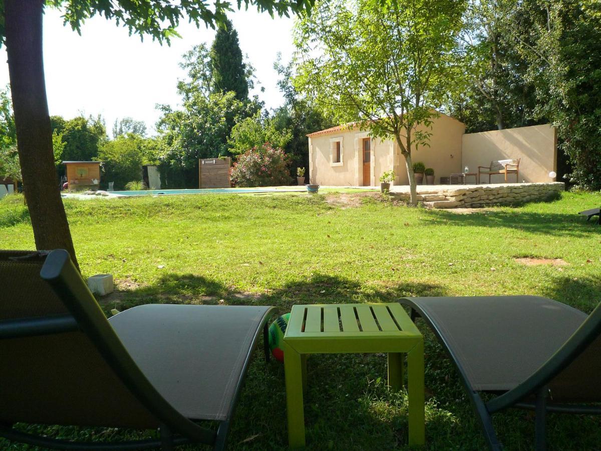 L'Atelier Des Coudelieres Bed and Breakfast Le Thor Exteriör bild