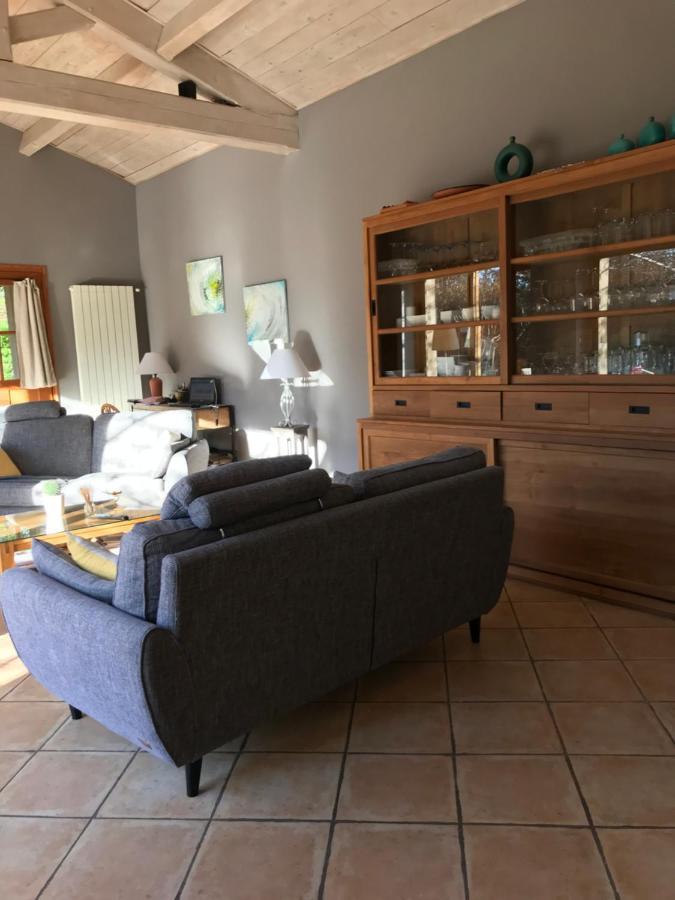 L'Atelier Des Coudelieres Bed and Breakfast Le Thor Exteriör bild